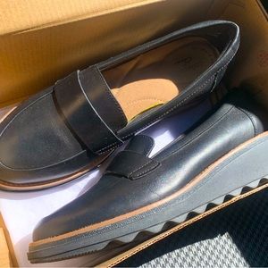 Clarks Collection Slip-On Loafers Sharon Gracie Black Size 6.5 M (NWB)